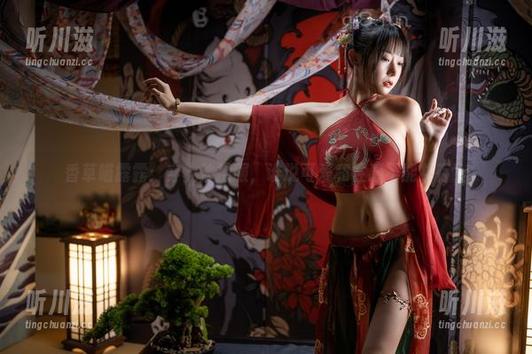 香草喵露露 香草喵露露:穿上体操服,谁说可爱和性感不能共存?
